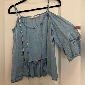 Off shoulder patterned blouse